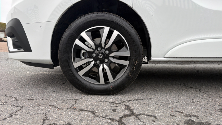 Renault Trafic Lwb Diesel LL30 Blue dCi 150 Extra Sport [Safety] Crew Van